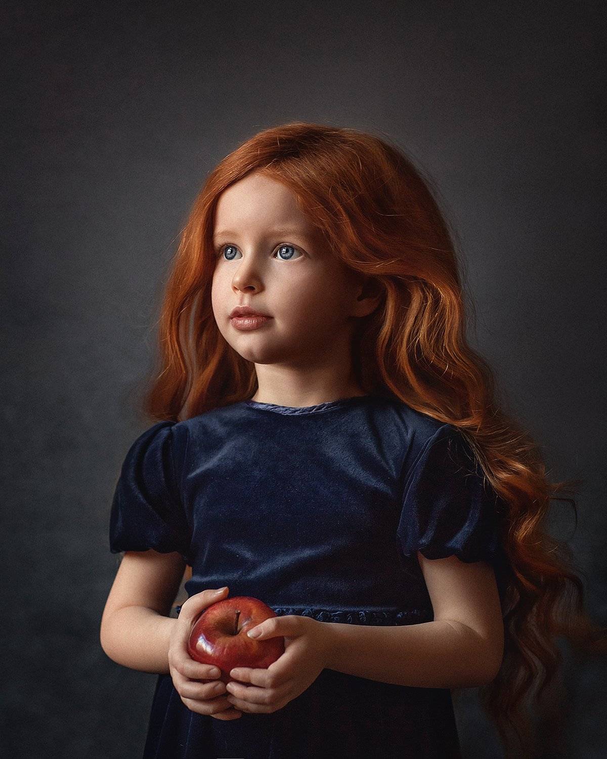 , Елена Михайлова