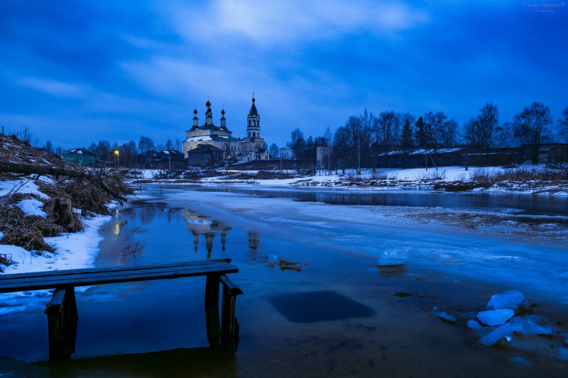 солигалич, кострома, костромская область, собор рождества пресвятой богородицы, зима, крещение, прорубь, река, лед, прорубь, мороз, холод, зимний пейзаж \