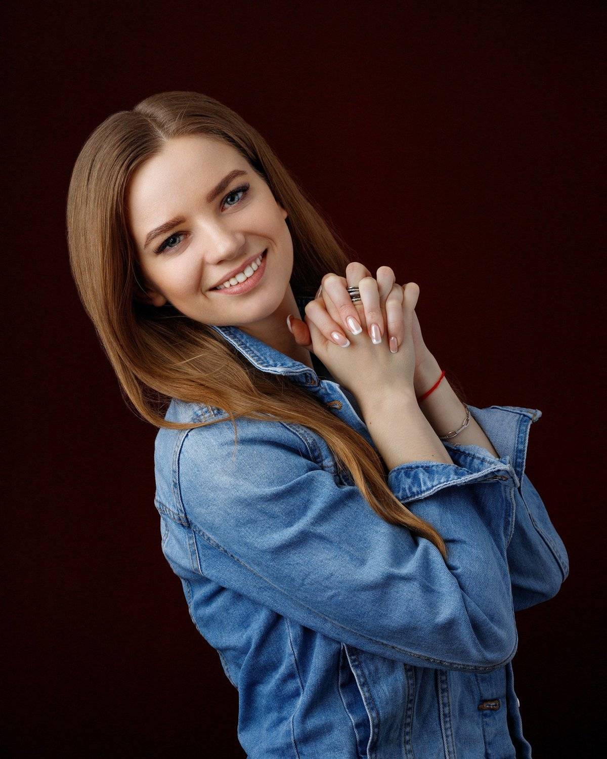 девушка взгляд портрет студия, Ксения Сергеева