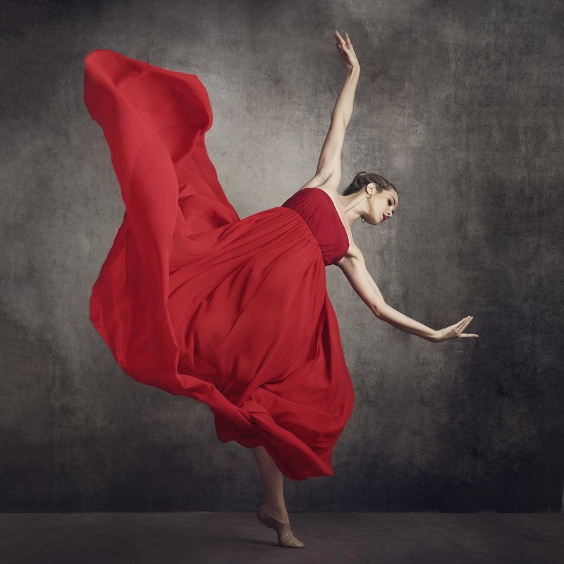 RED IS PASSION фото превью