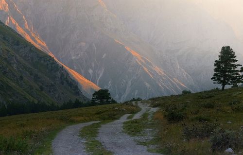 Рассвет в горах