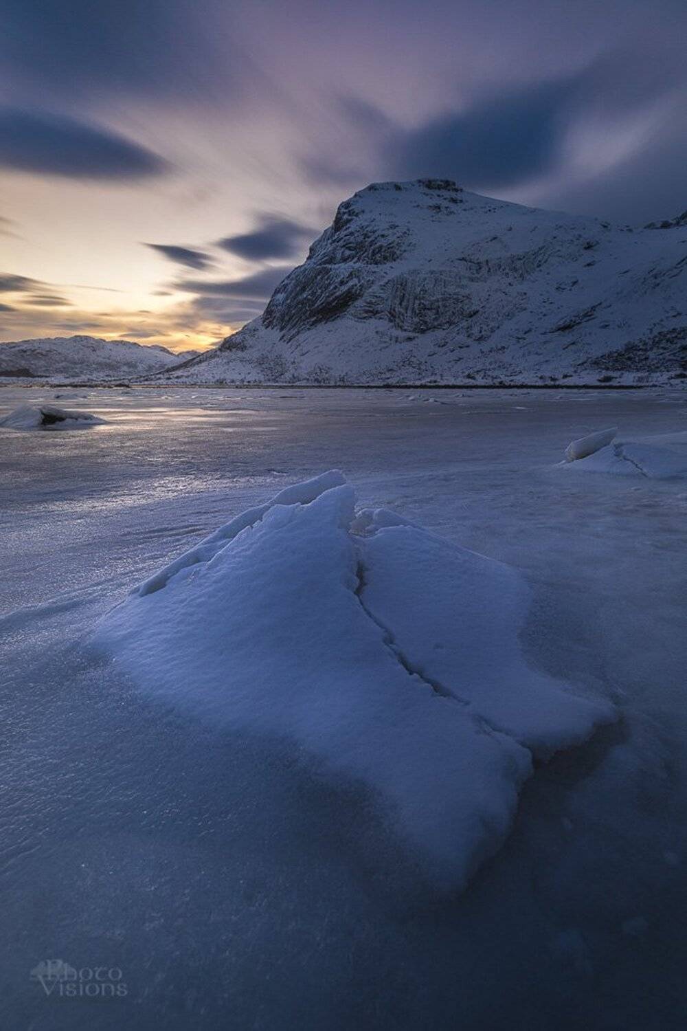 lofoten,norway,north,beach,norwegian,scandinavia,arctic,sunrise,lenticularis,, Adrian Szatewicz