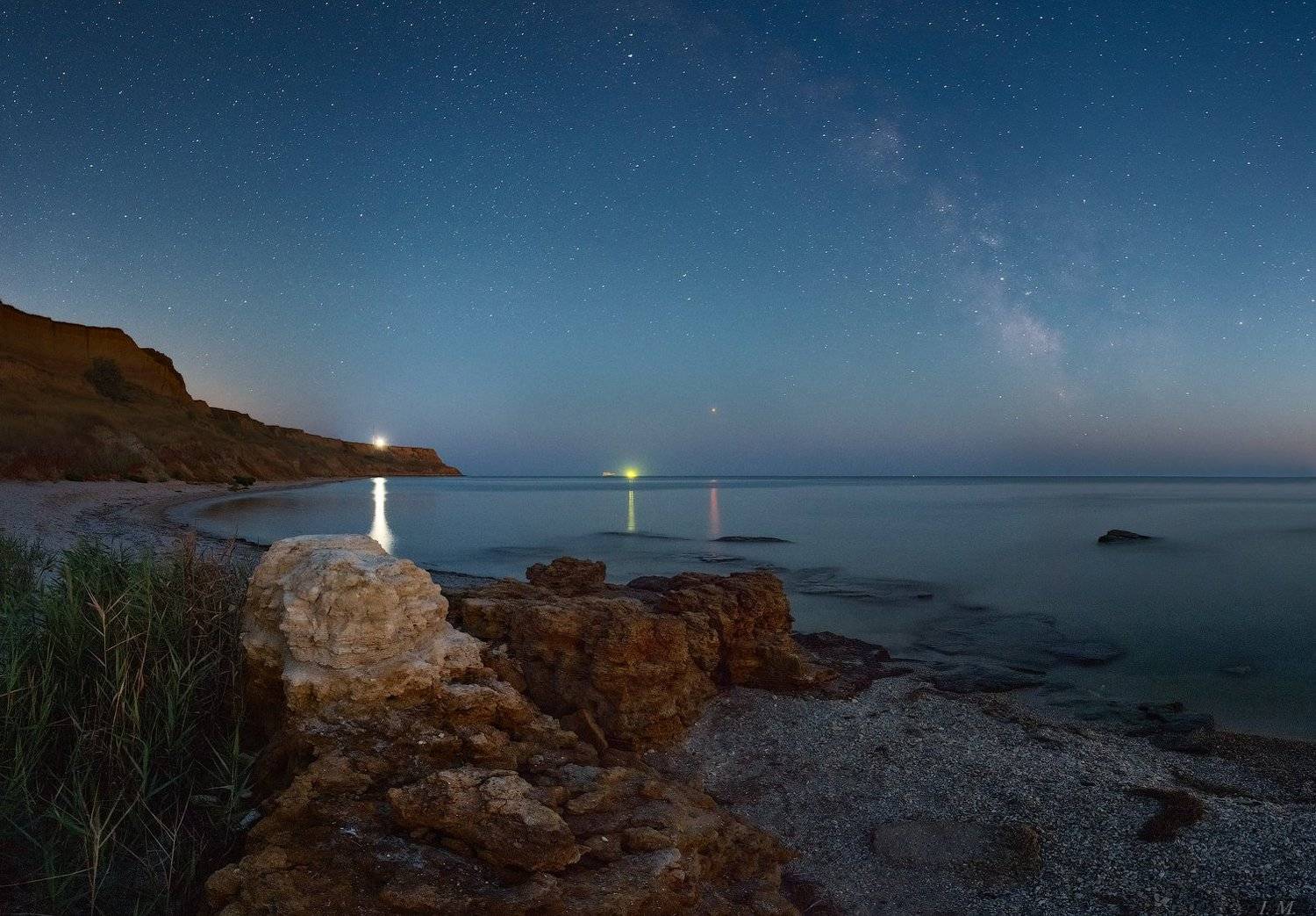 звездное небо, млечный путь, море, мыс Аджияск, ночное небо, панорама, пейзаж, звездная ночь, Украина, Черное море, ночная фотография, Black sea, milky way, starry sky, seascape, travel, Ukraine, stars, summer, panorama, night, stones, long exposure, Ivan Maljarenko 