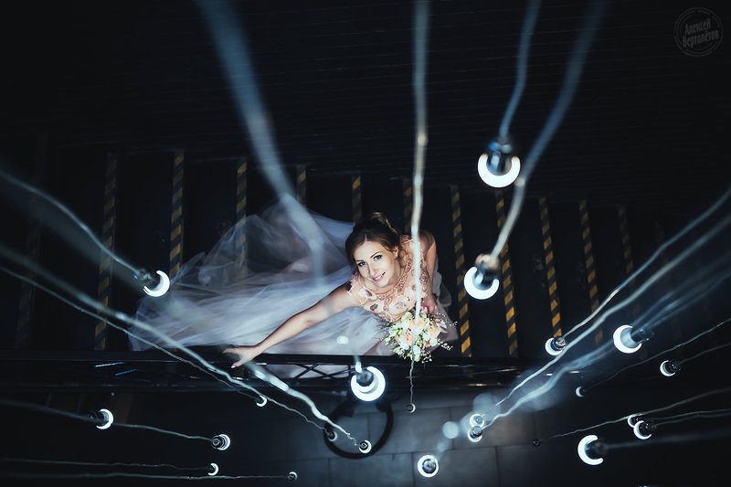 свадьба, невеста, лучи, стрелы, матрица  фото превью