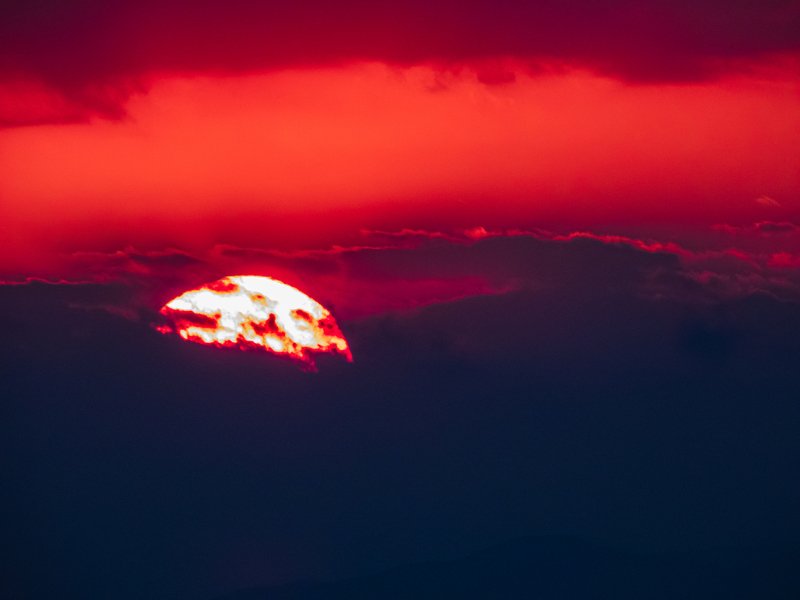 Red sunset фото превью