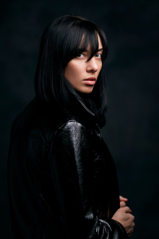 портрет, portrait, girl, woman, black, low key, sony, look Даша фото превью