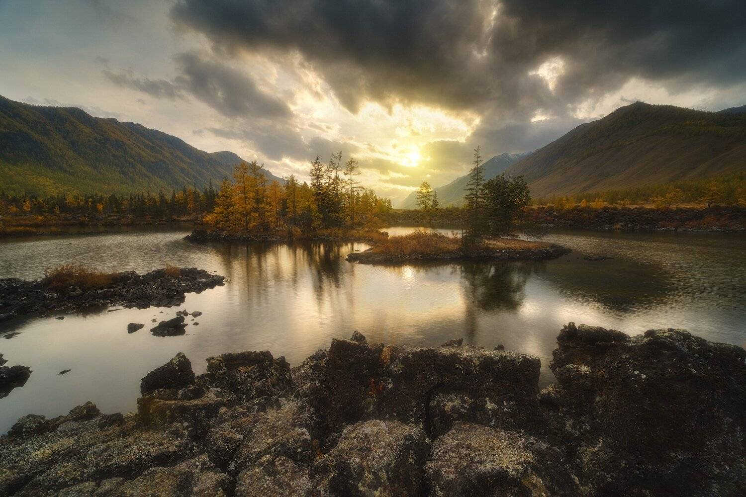 россия, бурятия, сибирь, окинский район, ока, природа, пейзаж, осень, долина, озеро, лава, тайга, закат, отражение, Оборотов Алексей