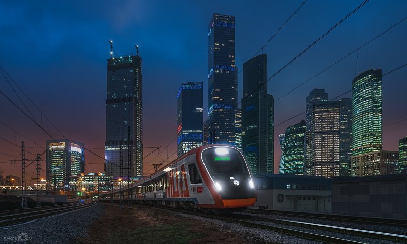 Transportation,  train,  rails,  moscow,  skrylov,  skrylov_official,  night,  light,  электропоезд,  иволга,  этв2г,  ржд,  rzd,  City,Life,  Rail, Transportation,  Architecture,  Travel *** фото превью