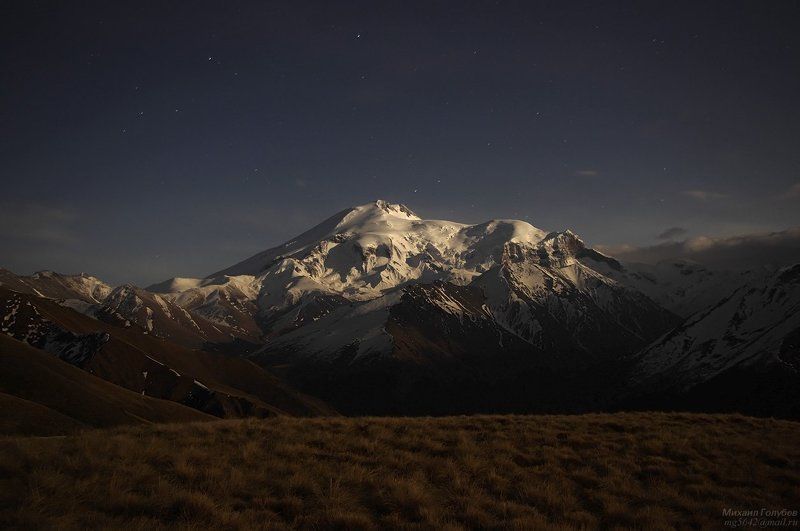 горы, кавказ, эльбрус, ночь, звезды Ночной Эльбрус фото превью