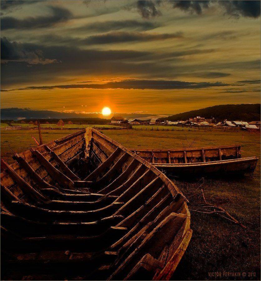 байкал, берег, баркасы, излом, восход, сухая, солнце, путешествия, сибирь, Виктор Перякин