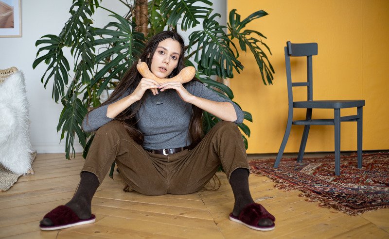 девушка портрет сюжет фон  Что Жизнь Что Позы Что Идеи Что Сюжеты  фото превью