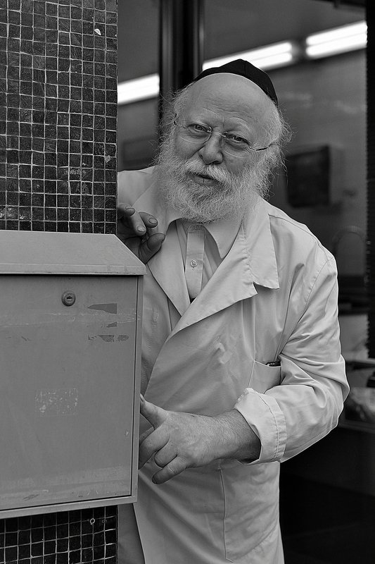 The Jews of Antwerp. фото превью