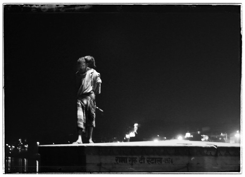 #Varanasi #kashi #bannaras #people #sadhu #bnw #dhirajgoswami Kumbh  фото превью