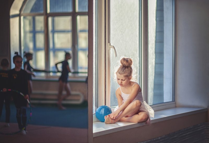 Гимнастка фото превью