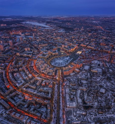 Вечерних улиц паутина...!