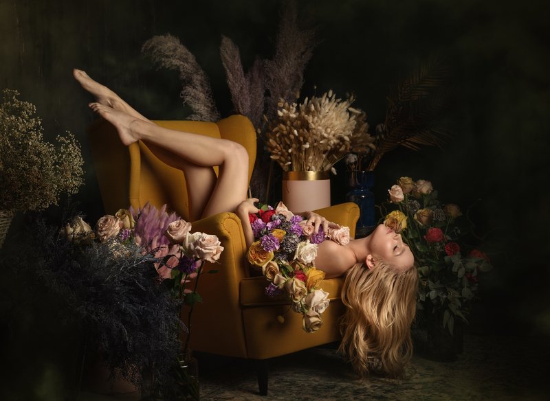 #flora #flowers #beauty #love #light #nude #portrai t#body #флора #портрет #цветы Флора фото превью