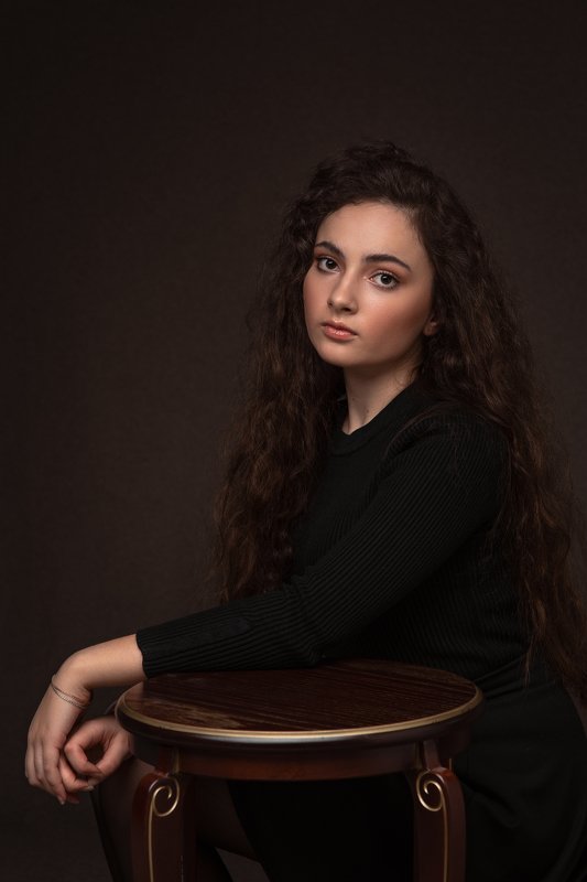 портрет, ретро, женский портрет, студийный портрет, длинные волосы, глаза Зоя фото превью