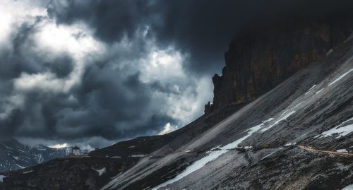 Подножье горы Tre Cime - Lavaredo
