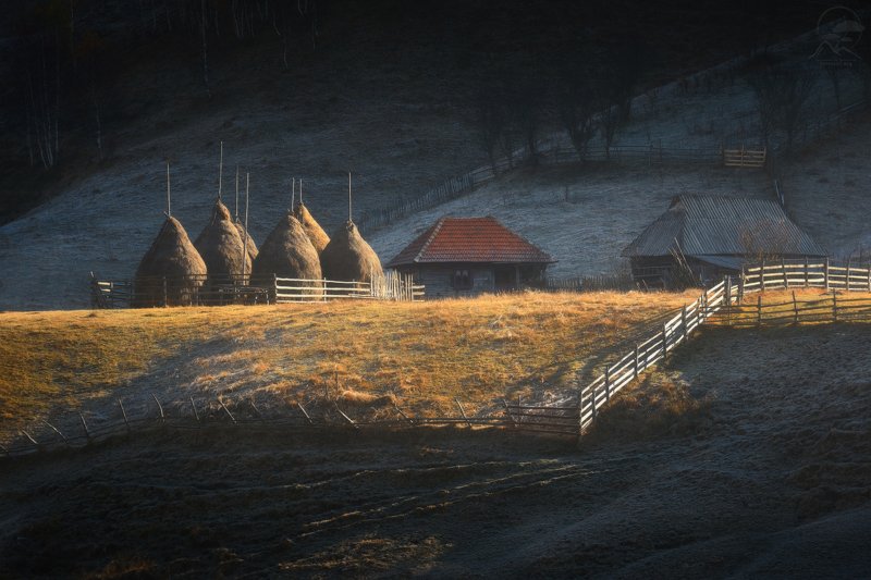 румыния, дом, стожки Румынские домики фото превью