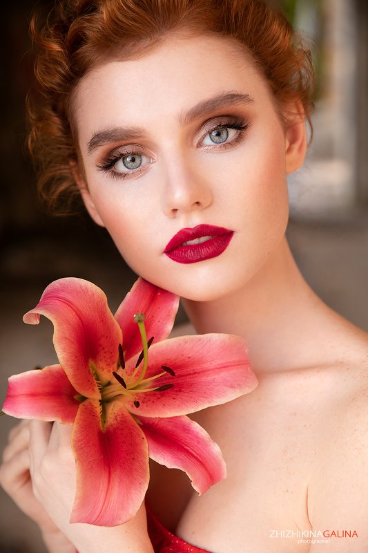 девушка, портрет, цветок, лилия, рыжая, лицо, фотограф, москва, portrait, face, girl Нежный цветок фото превью