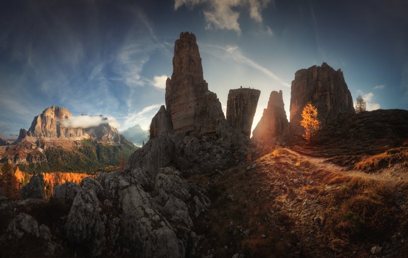 Cinque Torri Чинкве-Торри Доломиты Италия Рассвет на Чинкве-Торри фото превью