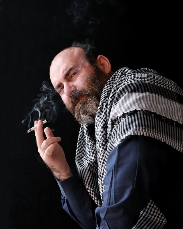 male portrait ehsan smoking фото превью