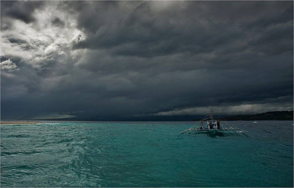 филиппины, океан, гроза, лодка, тучи, Сергей Гаспарян