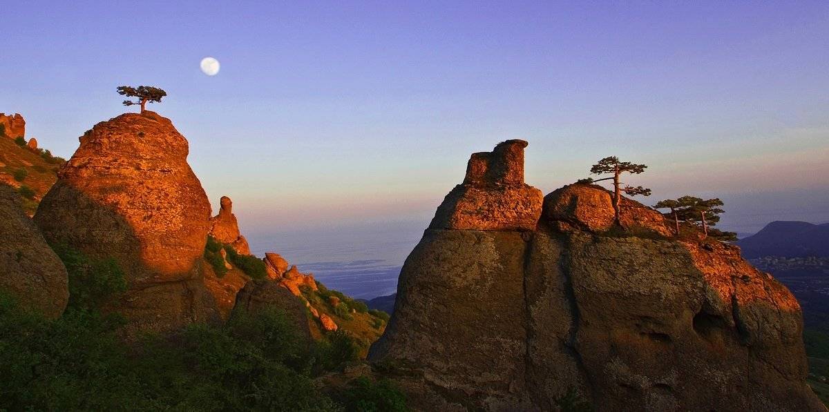 закат, скалы, море, луна, Милокост Алексей