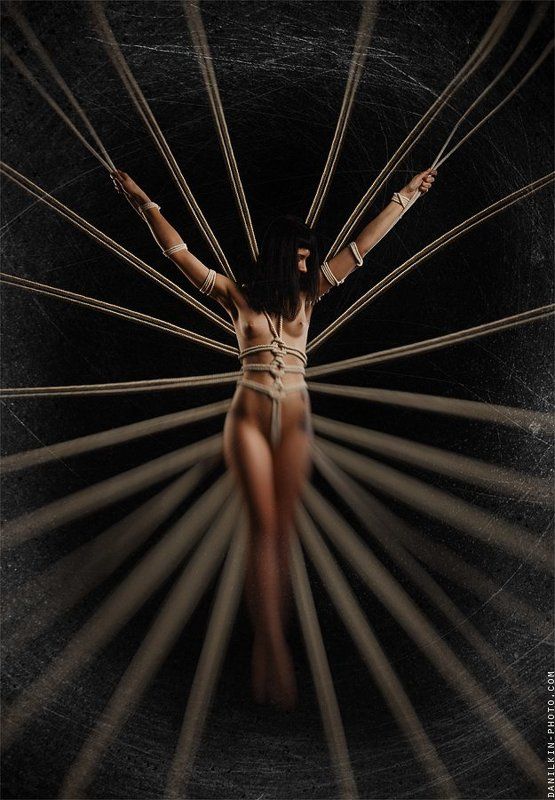 девушка, веревки, тату, ню  фото превью