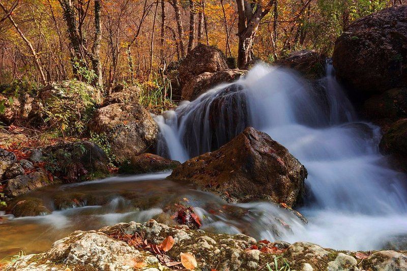 крым, река, чёрная, осень Молочный каскад фото превью
