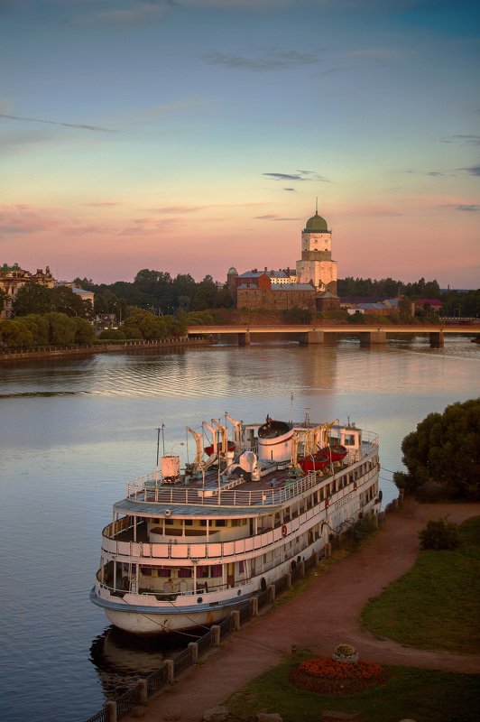 город, утро, лето, залив, крепость, корабль Теплое утро фото превью