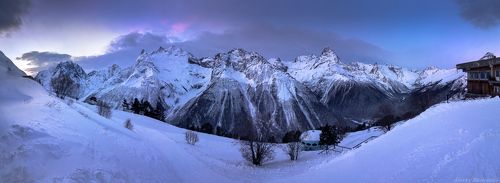 Утренние сумерки в Домбае