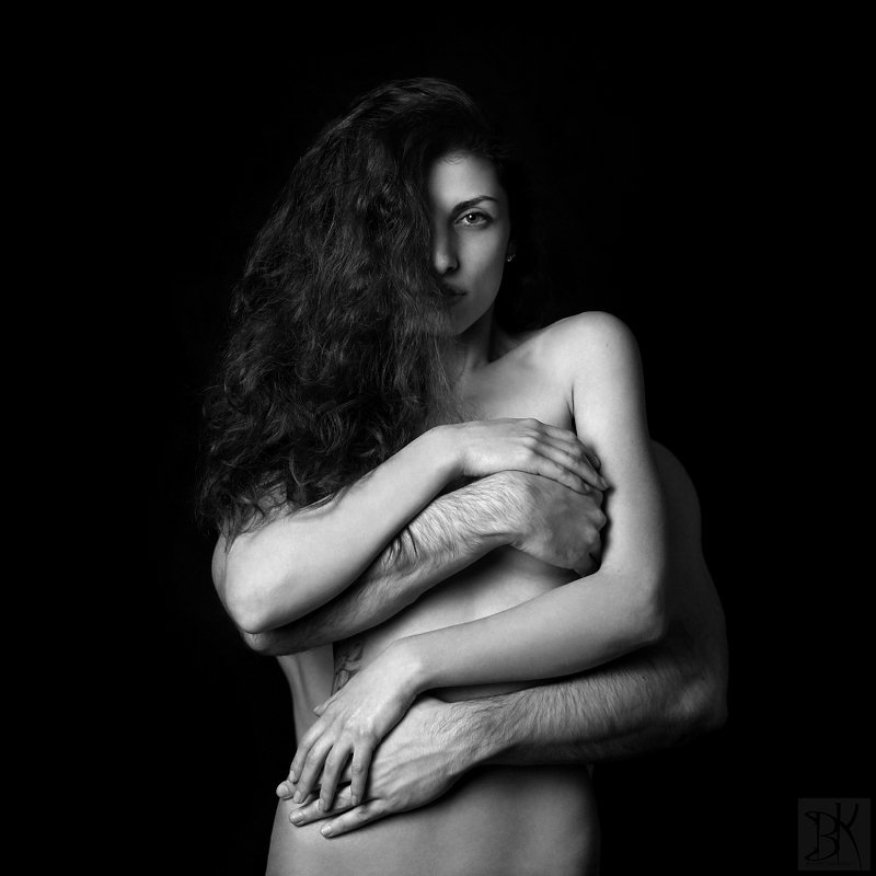 bw, contrast, fineart, nude, studio, portrait, hands Entwined фото превью