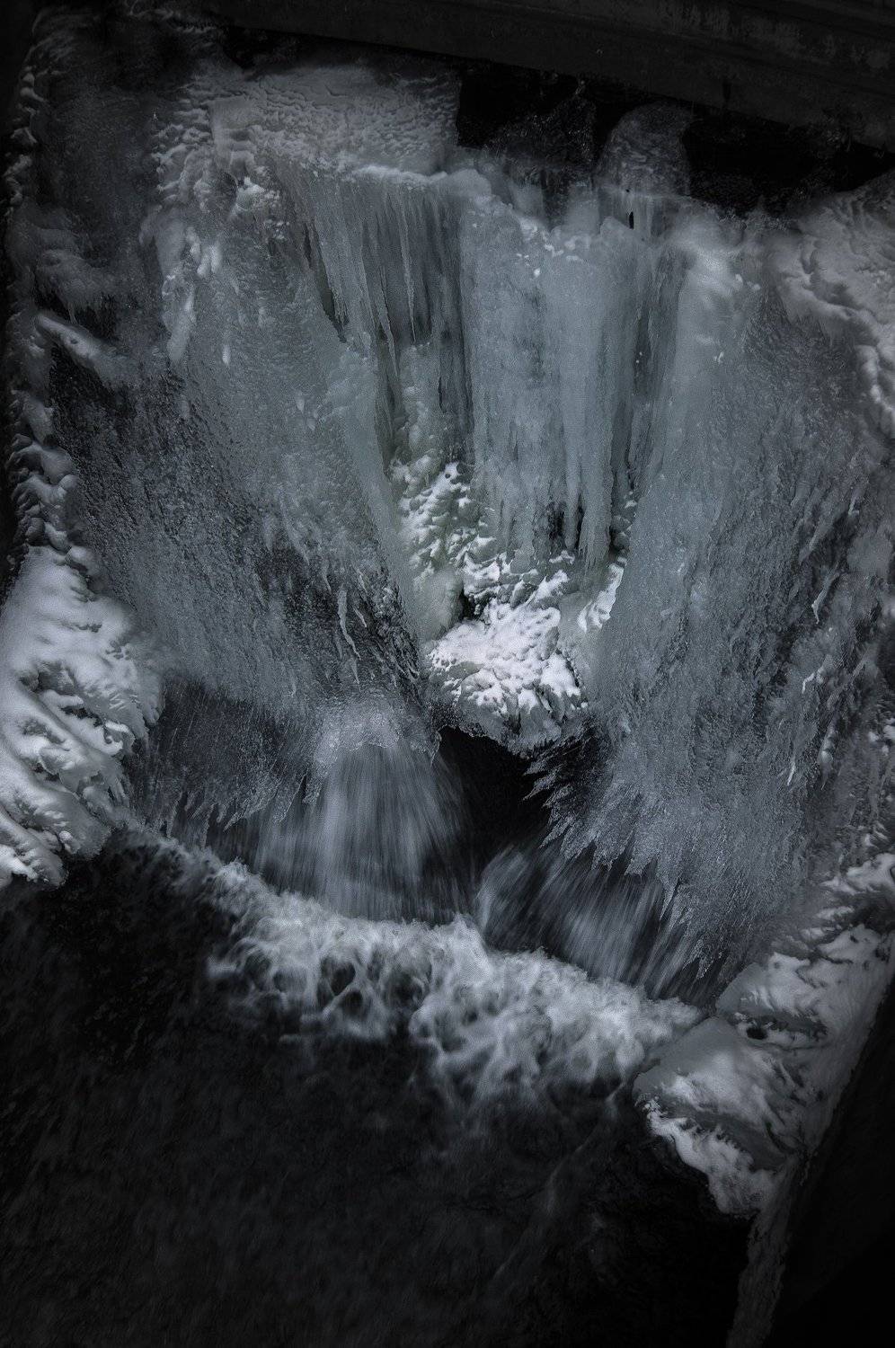 cold,coldwinter,water,waterfall,waterscape,winter, зима, вода,дамба,лёд, миск, беларусь, Полина Хрол