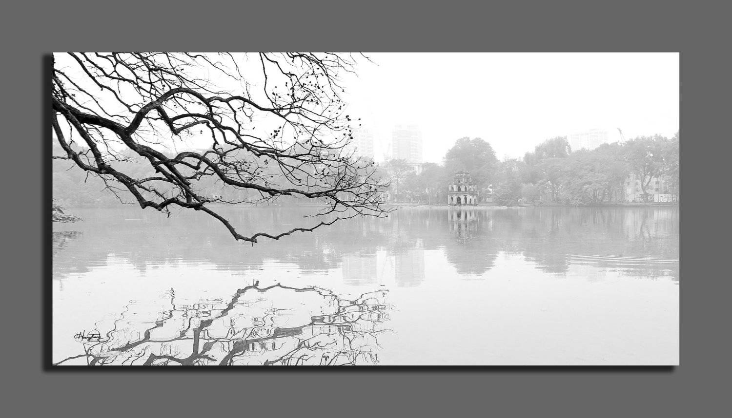 Sương giăng mặt hồ . Автор: Hoang Tat Thang , Hoang Tat Thang