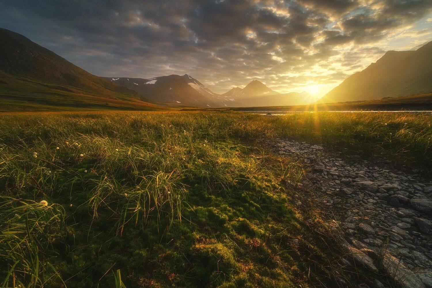 россия, урал, полярный урал, ямао, ямал, пейзаж, природа, осень, горы, река, озеро, закат, тундра, заполярье, поток, Оборотов Алексей