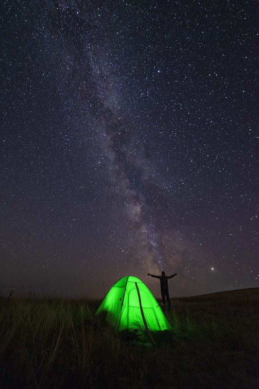 ночное небо, звезды, ночь, палатка, чтение, свет, фонарь, Кувандык, Оренбуржье Ночное чтение фото превью