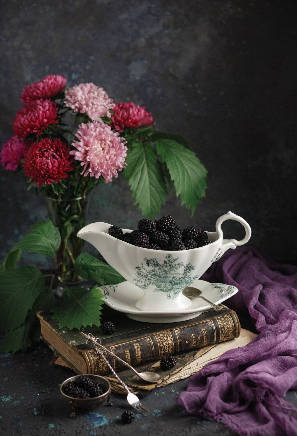 ежевика, ягоды, астры, fashionfoodfoto