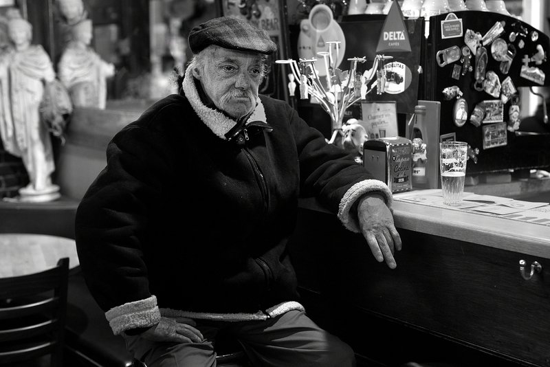 People from the neighborhood Marolles in Brussels(Belgium). фото превью