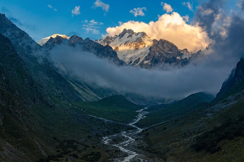 золотые вершины гор... фото превью