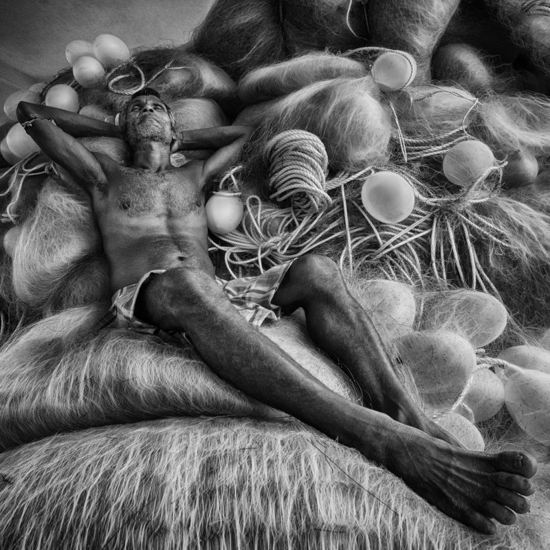 #fisherman #net #nets #sleeping #black&white #rest #voyage  Rest In Peace фото превью