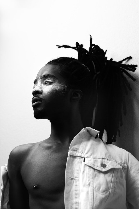 sergioartg White фото превью