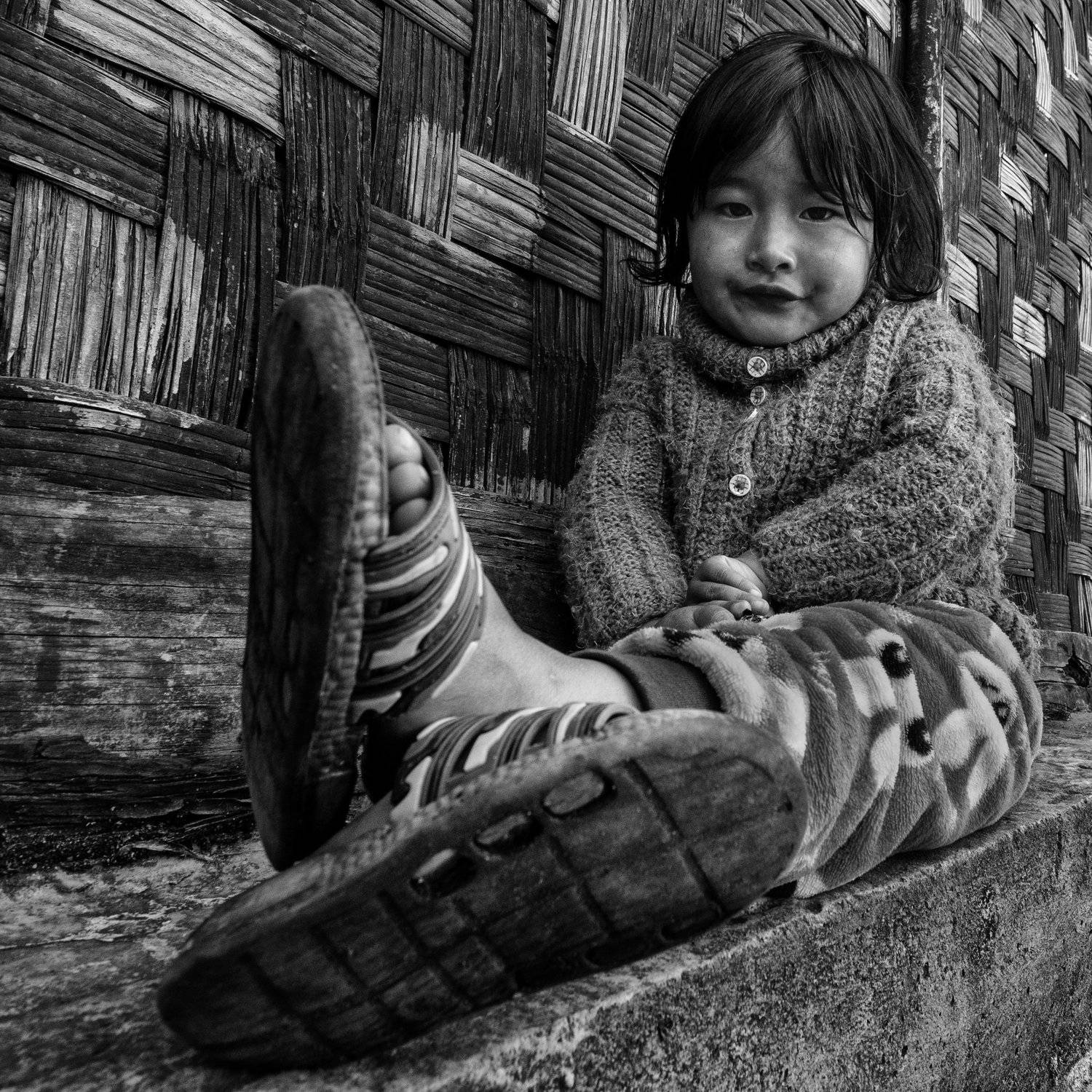 #child #girl #black&white #sitting #smile #perspective #cute, Joyraj Samanta