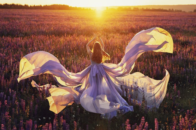 природа, девушка, люпины, удмуртия, рассвет Аврора фото превью