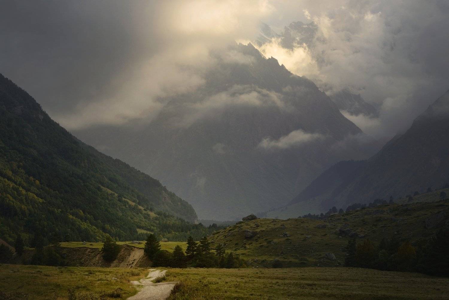 горы кавказ вечер тихтенген, Александр Жарников