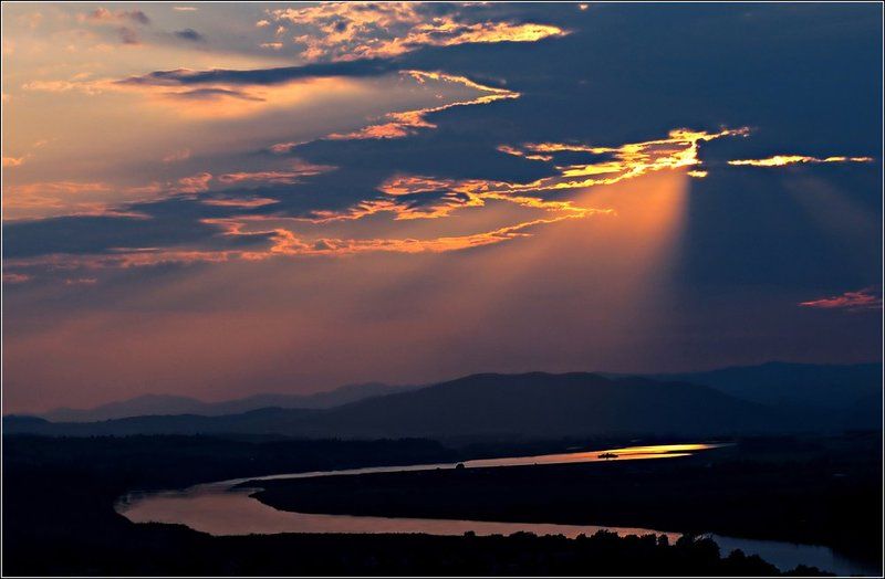 Vah river фото превью