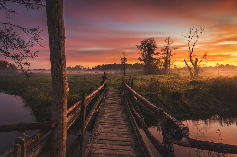 Bridge on the Jeziorka river фото превью
