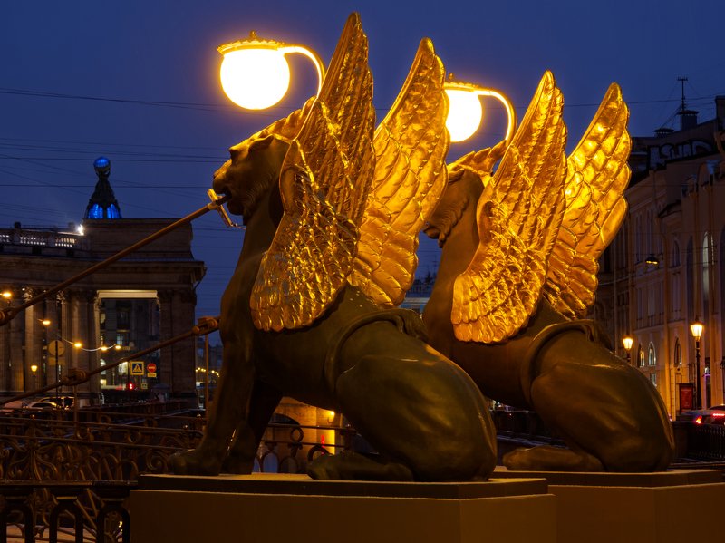 город, Санкт-Петербург, архитектура  Золото и фонари  фото превью