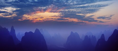 Sunrise over Li River