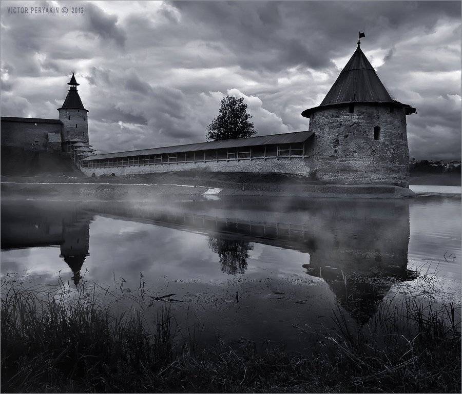 россия, псков, утро, путешествия, старина, кром, кремль, великая, река, Виктор Перякин